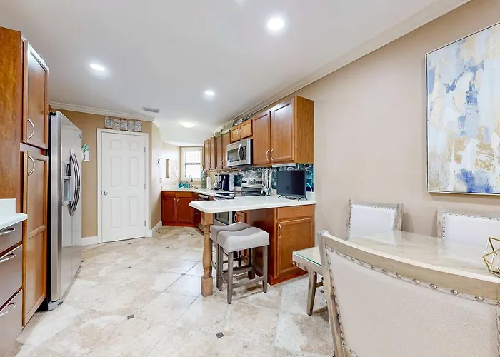 Gulfside Townhomes 23 *